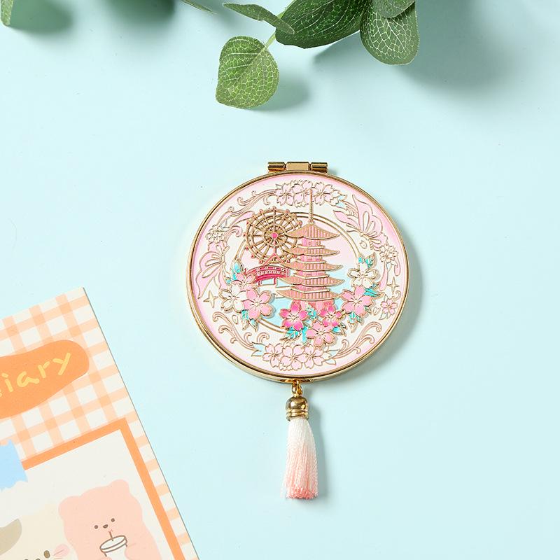 Guochao Tassel Makeup Travel Mirror - Portable, Ancient Style Souvenir, Creative Metal Craft