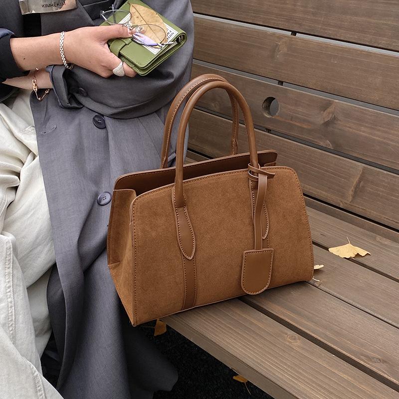 Suede bag women's large capacity 2025 new autumn and winter niche shoulder messenger bag retro portable tote bag