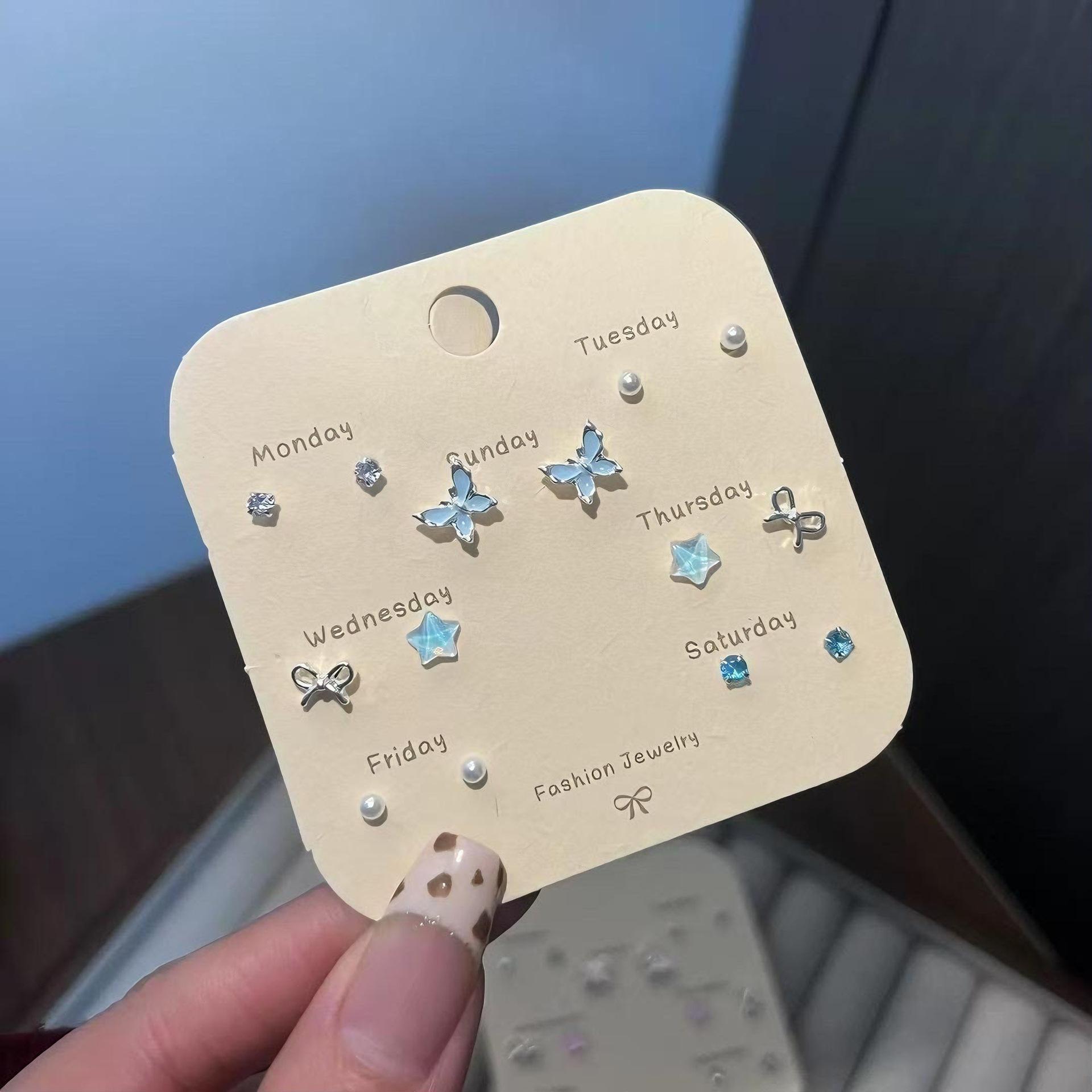 Sweet and cool Mori series small fresh and cute sweet little butterfly stud earrings elegant and small temperament simple and versatile ear bones