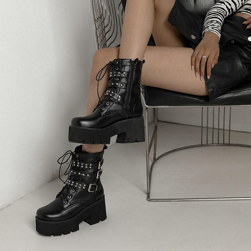 Martin boots women's autumn and winter new black square head leather boots thick heel high heel versatile thick sole belt buckle locomotive short