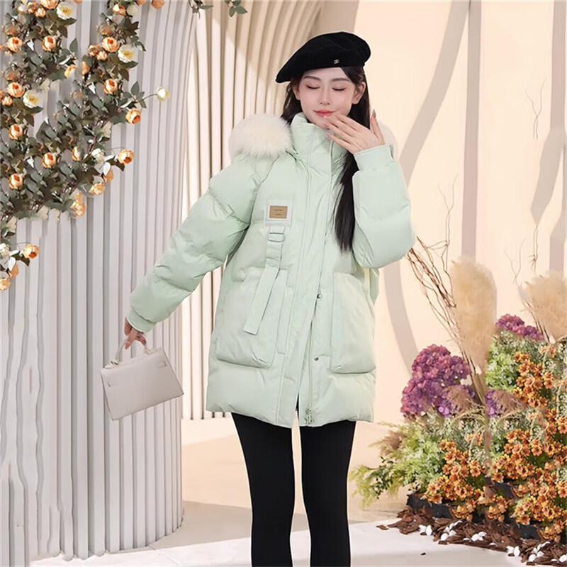 SNOWFLYING Women s Short Hooded Down Jacket with Faux Fur Trim 160/84A