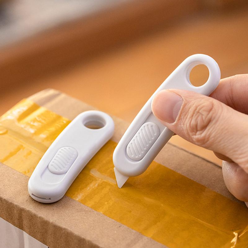 Portable Mini Ceramic Utility Knife Safe Blades Box Packaging Opener Cutting Tools With Keychain Hang Hole With Magnetic Suction