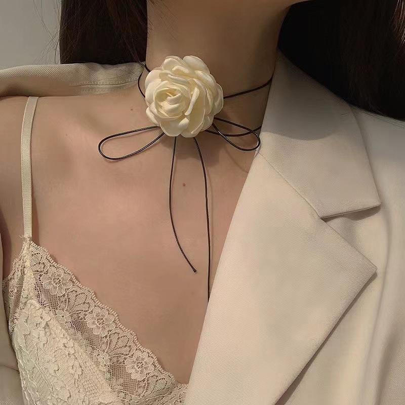 1PC Romantic Women Pearl Choker Camellia Necklace Black White Summer Clavicle Chain With Flowers Pearl Party Wedding Jewelry