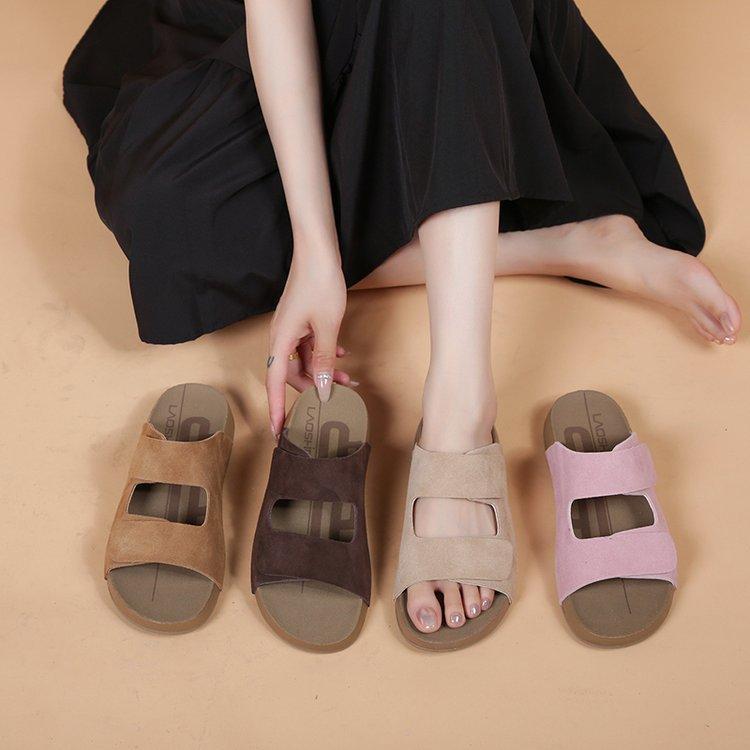 Cowhide Version~ Zhao Zhaoyi's Same Toast Drag Girl 2025 Summer New Thick-bottomed Boken Cool Slippers To Wear Outside