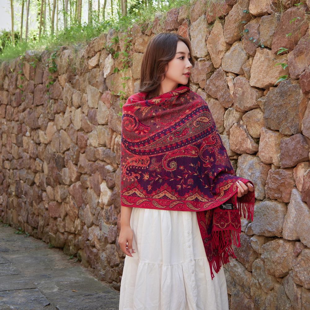 New women's scarf in bohemian style, suitable for travel in Yunnan and Dali, faux cashmere shawl, artistic and auspicious paisley cape