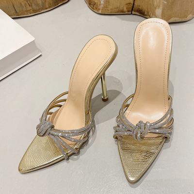 Novos Sapatos de Salto Alto Fino de Bico Fino Sexy Bombas Chinelo de Strass Verão Moda Slip On Slides Mulheres Mules Sapatos de Festa Sandália