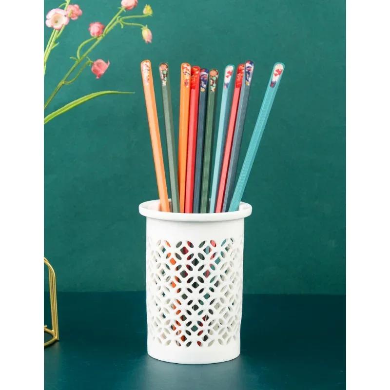 Cute Japanese-style Alloy Chopsticks with Pointed Anti-slip Sushi Tableware Household One Pair Colorful Kitchen Accessories