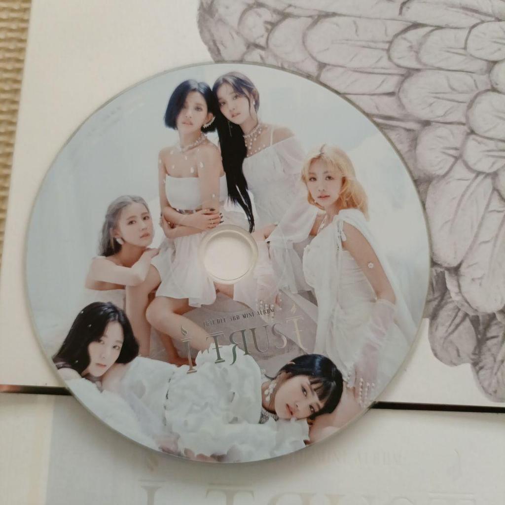 [USED] No Trading Card (G)I-DLE I-dle I TRUST Korean CD Lie