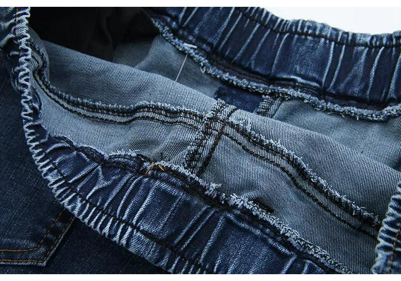 Spring 2022 Plus Size High Waist Rhinestone Embellished Denim Cropped Pants for Women