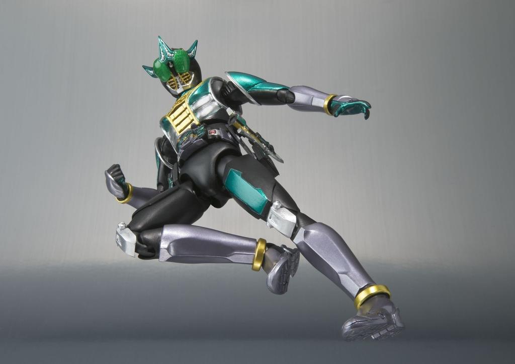 TAMASHII NATIONS Kamen Rider Zeronos Altair Form S.H.Figuarts