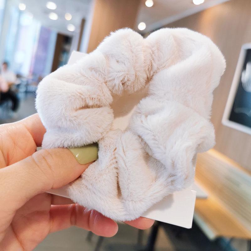 Women's Autumn/Winter Plush Pig Intestine Hair Band – Korean Style, High Elastic, Versatile Fur Hair Accessory