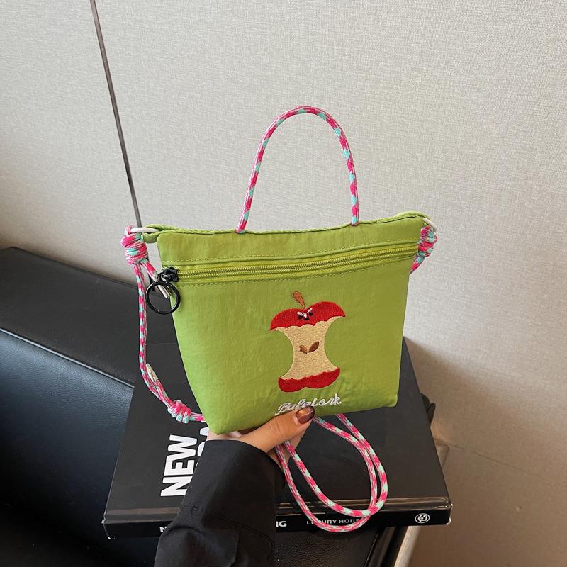 

Bag Women s Summer Mini Eco-Friendly Messenger Bag Lightweight Apple Embroidered Mobile Phone Bag Versatile Commuter Lightweight Nylon Bag зелений