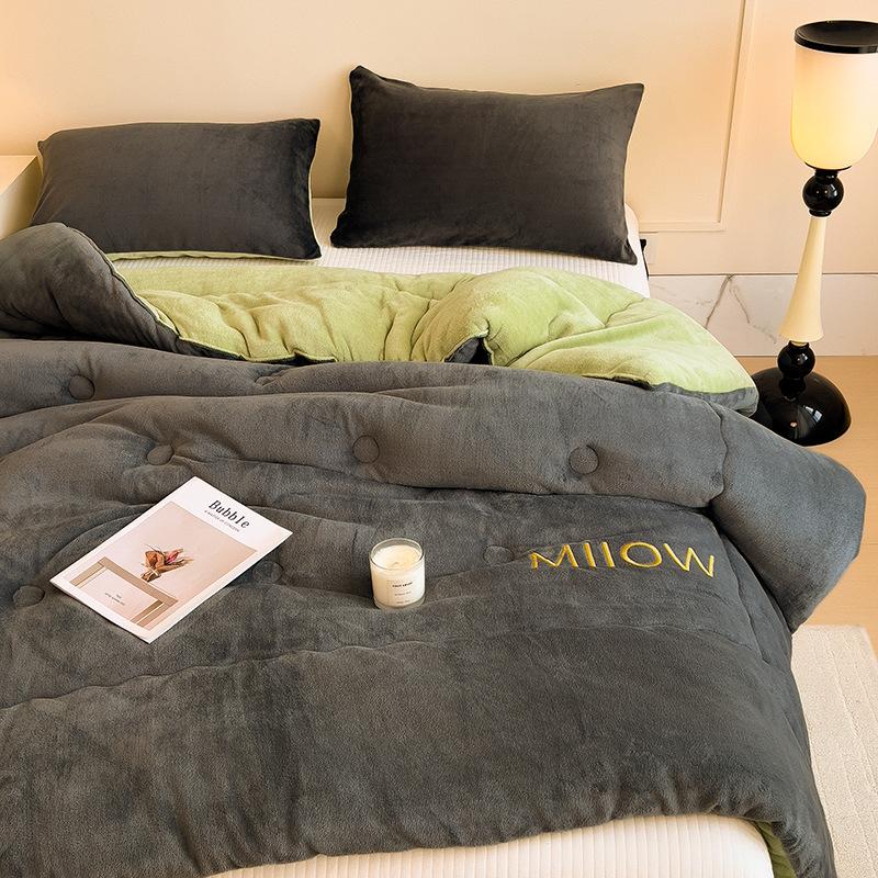 Oboustranná sametově hřejivá zimní přikrývka