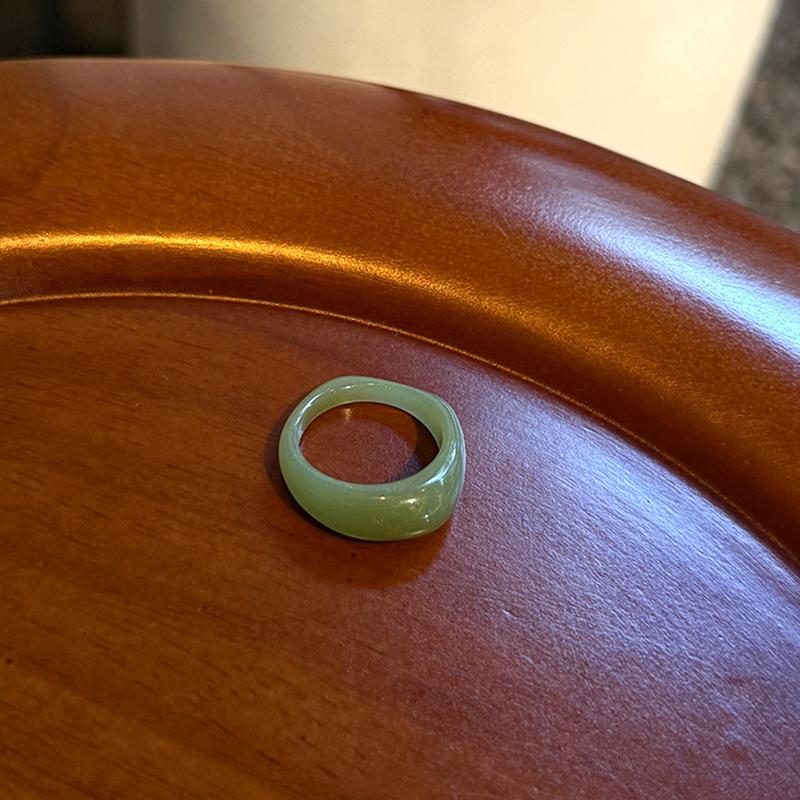 

Кольцо из смолы с инопланетным дизайном, с холодным и броским открытием, гальваническое покрытие медью, универсальное кольцо для женщин 17-18mm