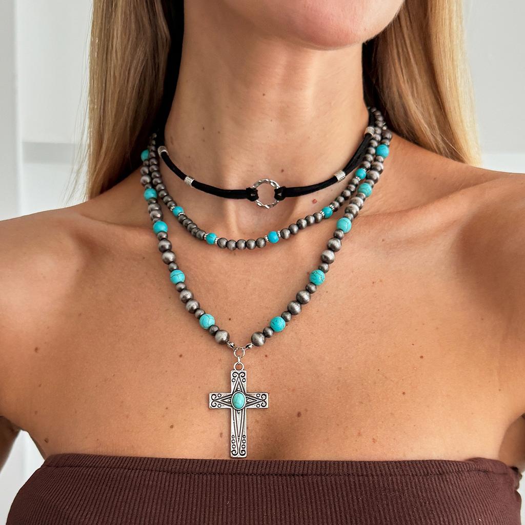 Ethnic Style Imitation Turquoise Beaded Cow Head Pendant Necklace, Retro Cross Flannel Collarbone Necklace