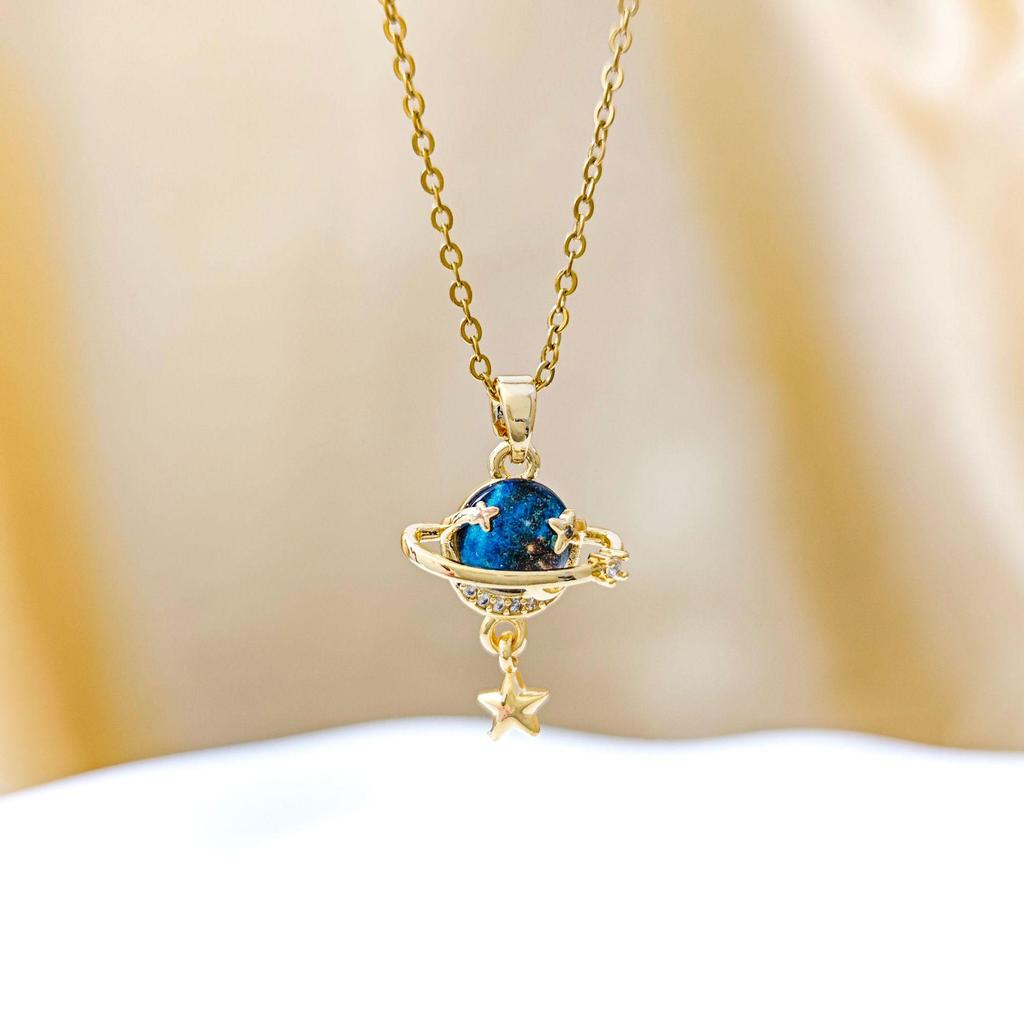 Starry Sky Stone Pendant Necklace: Elegant & Versatile Women's Jewelry Accessory