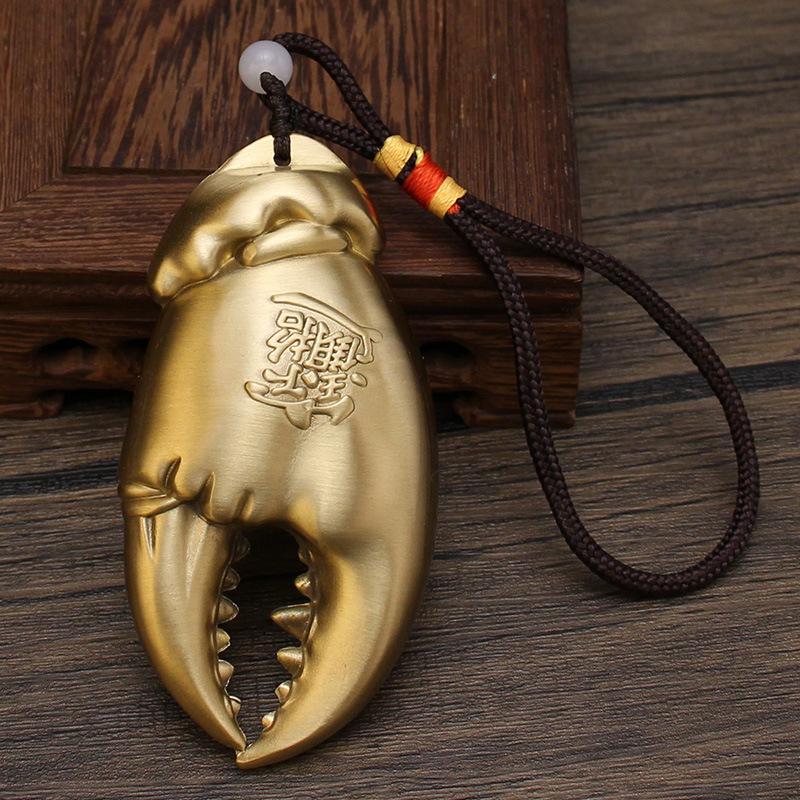 

All brass roasted crab claws, small gifts in hand, Chinese brushed sealing glaze handicrafts, handlebars, rice pendants