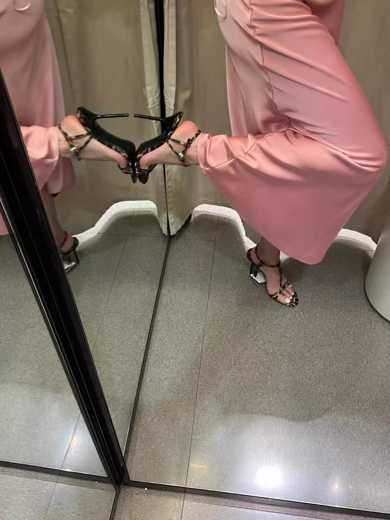 Beautiful high heels 2025 new printed striped temperament stiletto high heels, beautiful cut men's fashion after the word belt