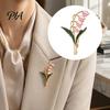 Decorative Lapel Pin Flower Brooch for Women, Golden Plated Floral Alloy Badge Pin, Retro Blossom Jewelry Daily Wear Parties Vintage Botanical