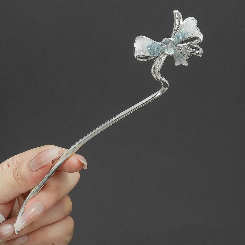 New Chinese Style Blue Crystal Butterfly Feather Hair Sticks for Women Handmade Hairpins Jewelry Accessories Hair Ornaments