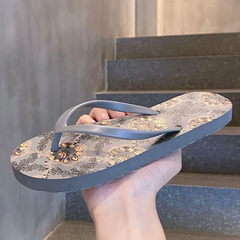 Fashion Flat Flip Flops Shoes for Women on Beach Slides Outside Woman Slippers New Style Korea Summer Sandals Sale Pvc Casual Footwear