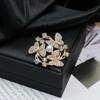 Retro Flower Pearl & Diamond Alloy Brooch Pin
