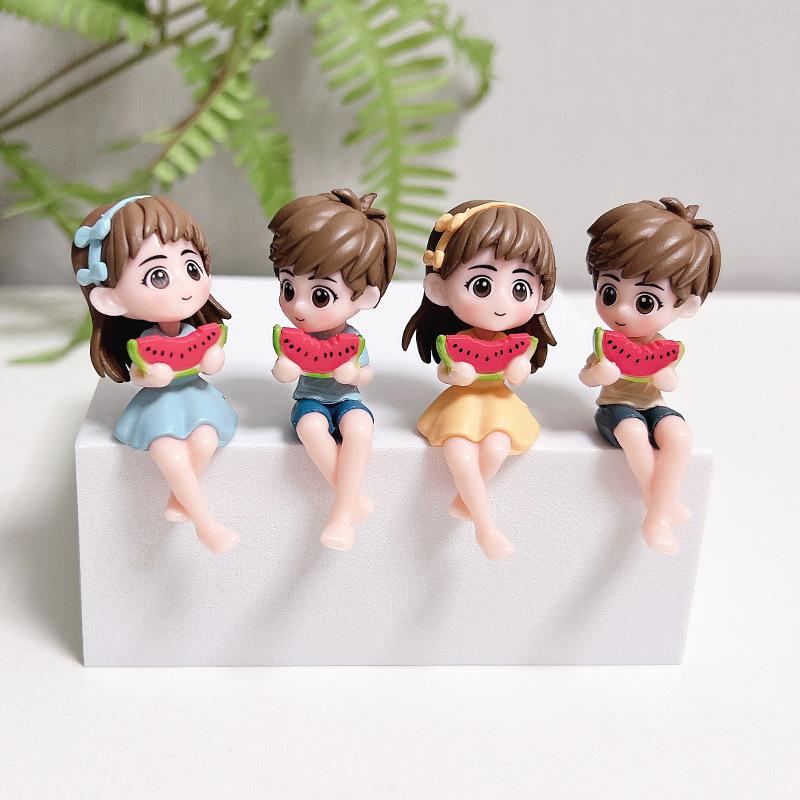 1 Paar Wassermelonen essende Figuren Paar Liebende Figuren Paar Miniatur Junge Mädchen Modell Prinzessin Fee Garten Auto Ornamente