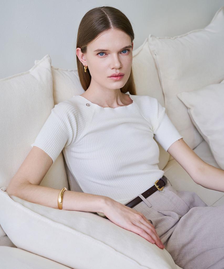 Illoje Two-Way Off-Shoulder Knit (Ivory)