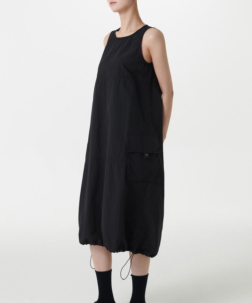 Musinsa Standard Woman Women'S Nylon Parachute Cargo Dress [Black]