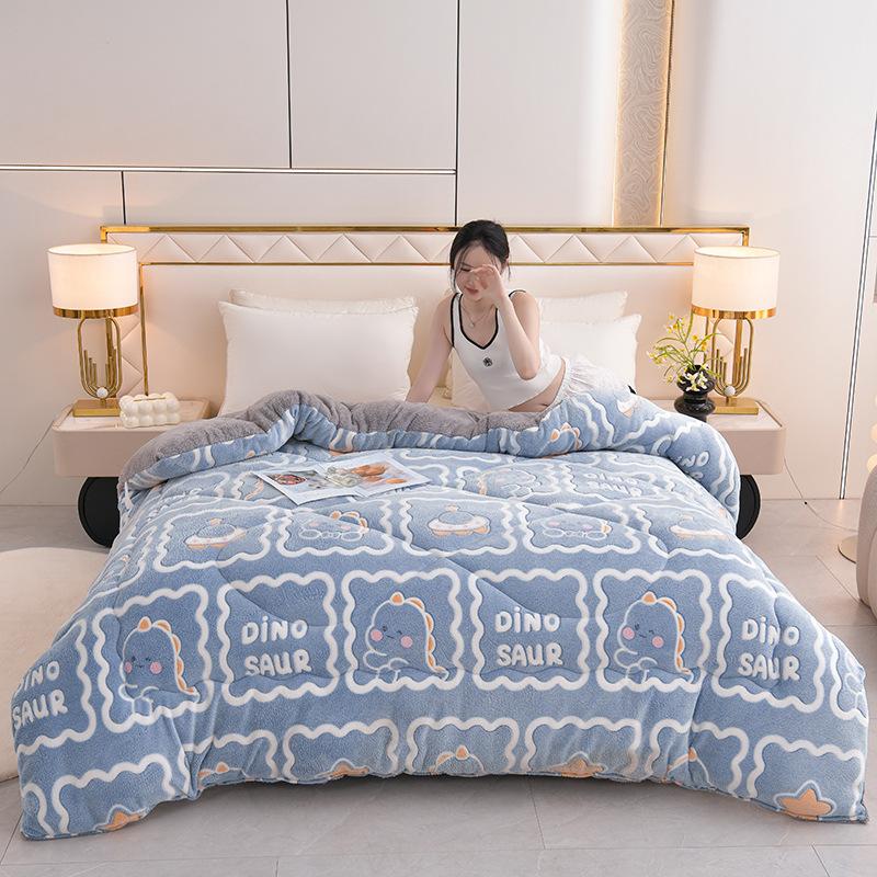 Home Textiles Quilt Comforter Soft Warm Floral Velvet Bedding Winters Use Machine Washable Suitable for Bedroom and Guest Room