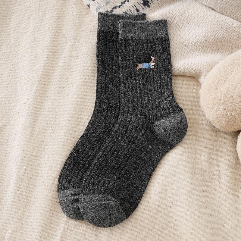 Autumn/Winter Korean Style Cartoon Embroidered Mid-Calf Plush Socks - Melaude Series