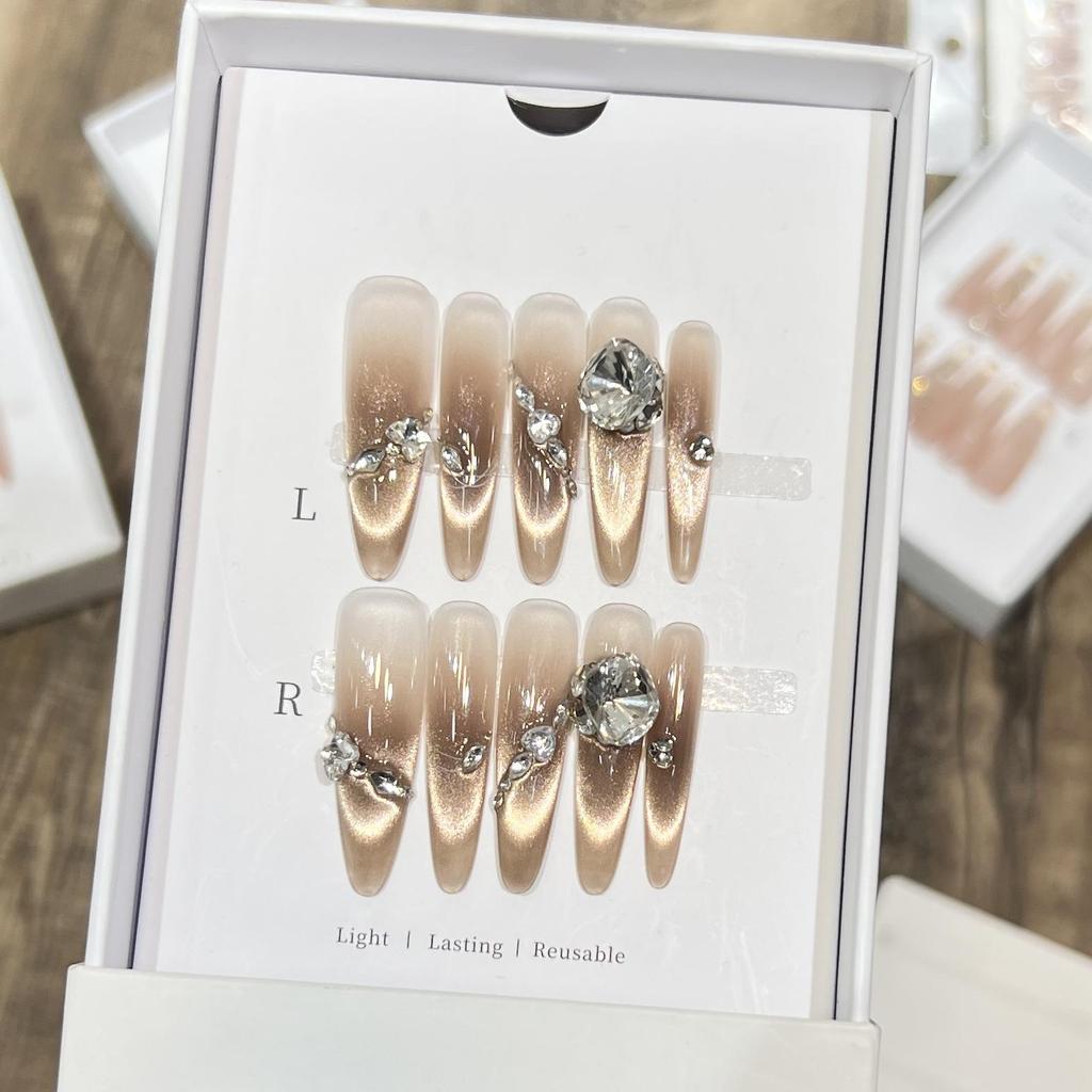 Dorisun Cat Eye Luxury Manicure: Flash Zircon Diamond Artisan Nails