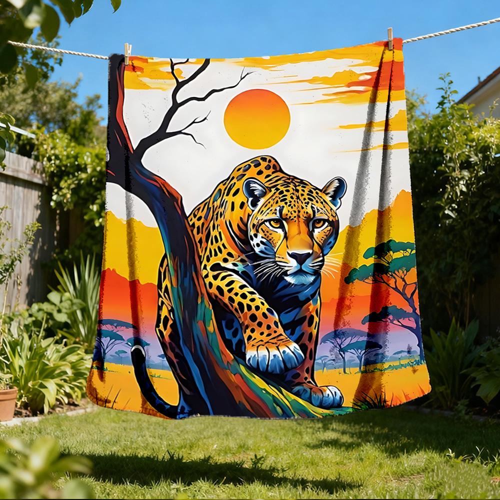 1pc Leopard Print Throw Blanket Polyester Fiber, Lightweight Flannel, Soft & Warm, All Season Use for Outdoor, Camping Digital Print