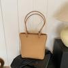 Portable woven bag women's 2025 new trendy retro tote bag simple large capacity shoulder armpit bag