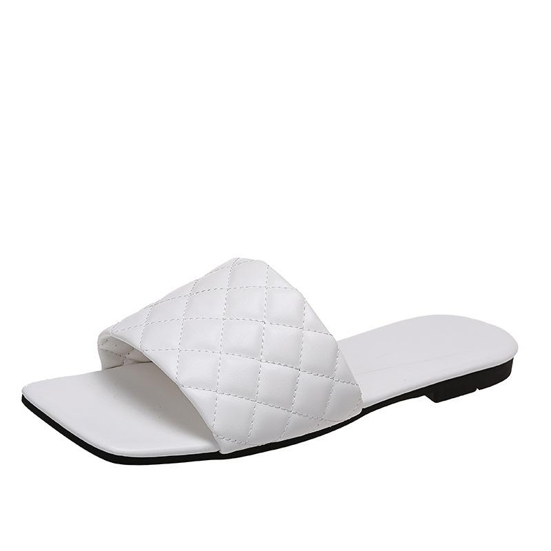 Slippers Female Summer Outer Wear Ins Tide 2025 New Fairy Style Gentle French Design Sense Flat Bottom Large Size One-word