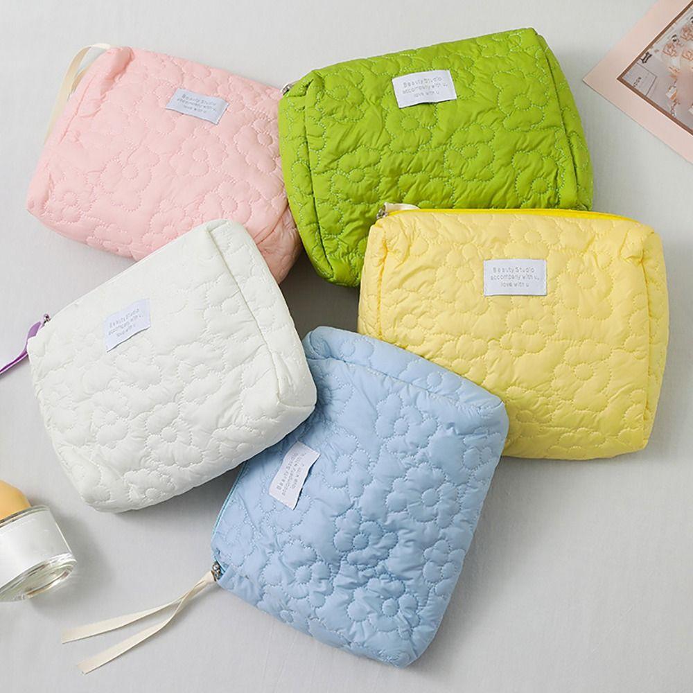 

Large Capacity Cosmetic Bag Flower Pattern Storage Bag High Quality Makeup Bag