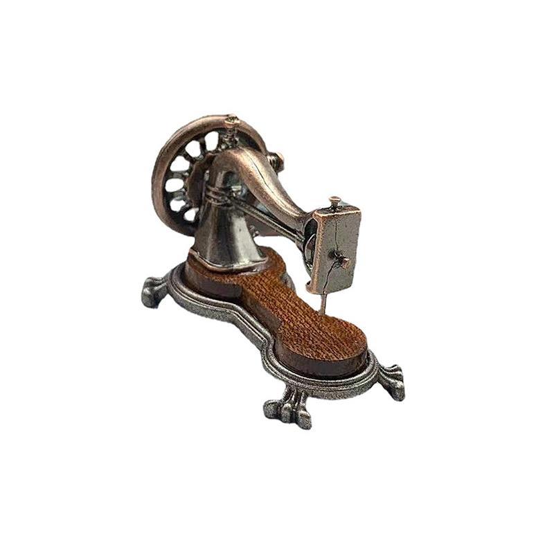 Kids Dollhouse Decor Miniature Furniture Wooden Sewing Machine Accessories For Dolls House Toys For Girls