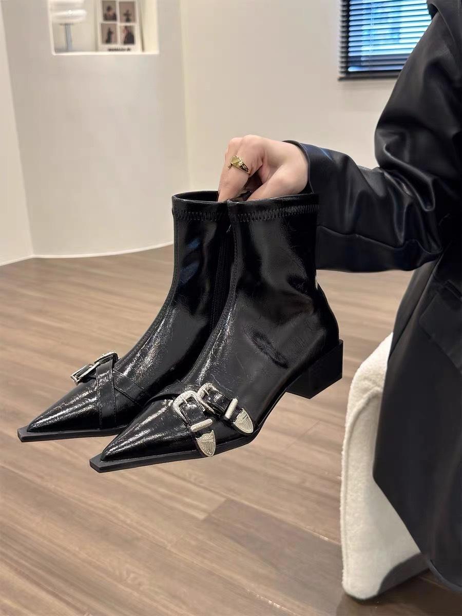 

Super Royal! Fried Street Small Short Boots Women s 2025 New Skirt Black Pointed Heel Belt Buckle Patent Leather Skinny Boots 35 чёрный