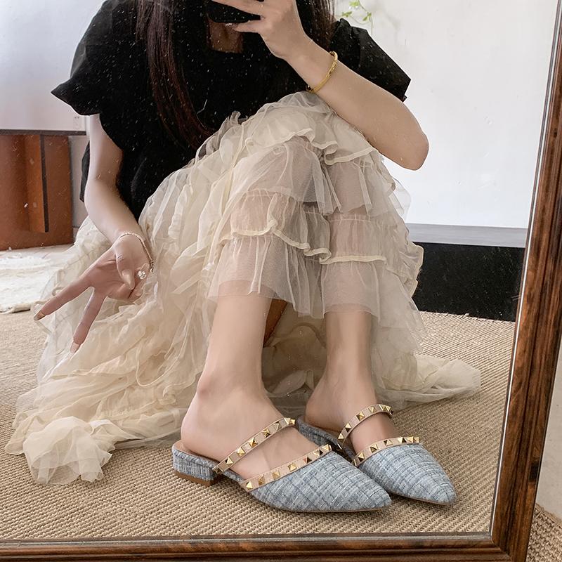 Hot Sale Summer Women Slippers High Heel British Style Pointed Rivet Design Banquet and Professional Wear Ladies Casual Sandals