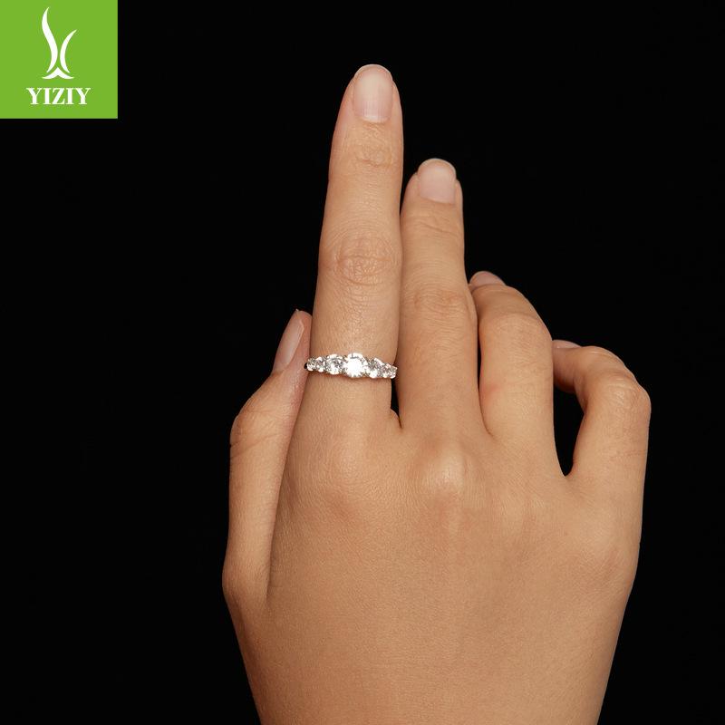 50 Points Moissanite Ring Proposal, Classic Sparkling Luxury Love Ring Holder 925 Sterling Silver Wedding Ring