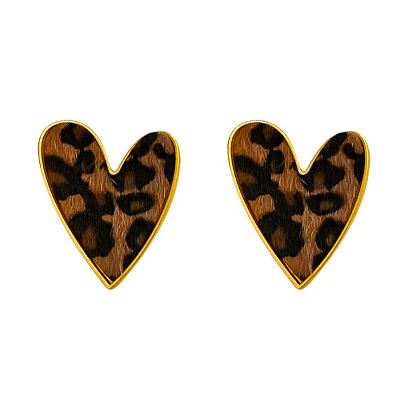 Fashion Vintage Sexy Leopard Print Love Heart Shaped Earrings for Women Maillard Design Simple Peach Heart Jewelry Birthday Gift