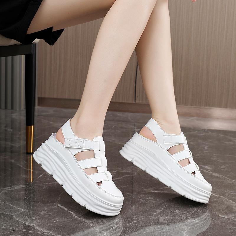 Fashion Women's Summer 2025 New Style Hollowed-out Thick-soled Fashionable Sandals