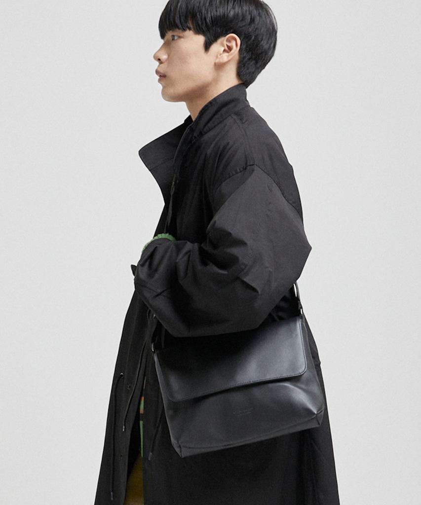 National Publicity Anza Hq Leather Messenger Crossbody Bag