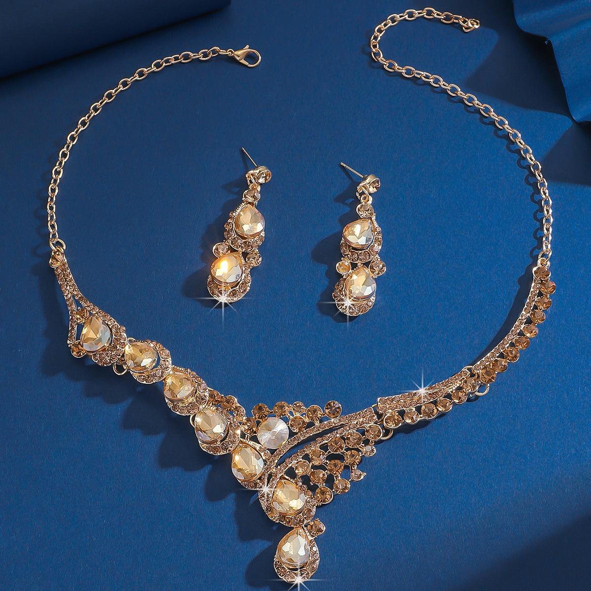 

Gorgeous V-neck necklace set, evening gown accessories, luxurious jewelry set, women s pendant earrings, party jewelry