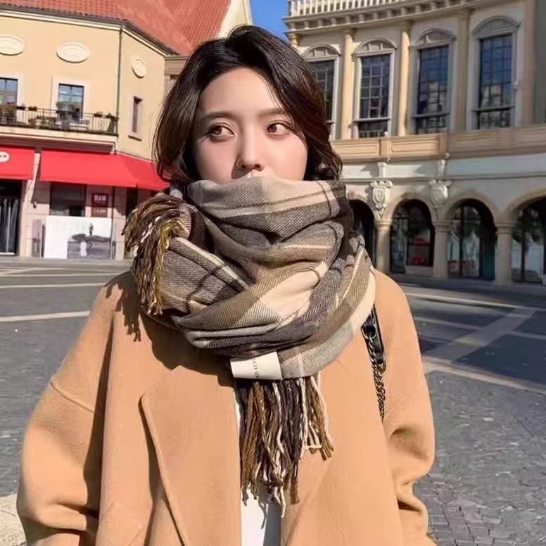 2025 Winter Scarf Women's Black & White Plaid, Korean Style for Couples, Warm & Thickened