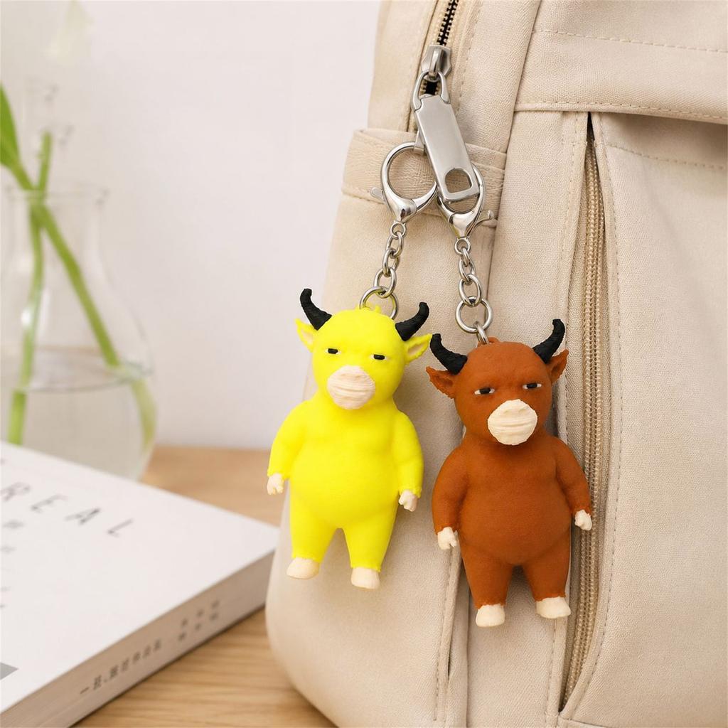 3D Printed Funny Cow Figurine Keychain Novelty Doll Pendant for Bag Backpack Car Party Gift