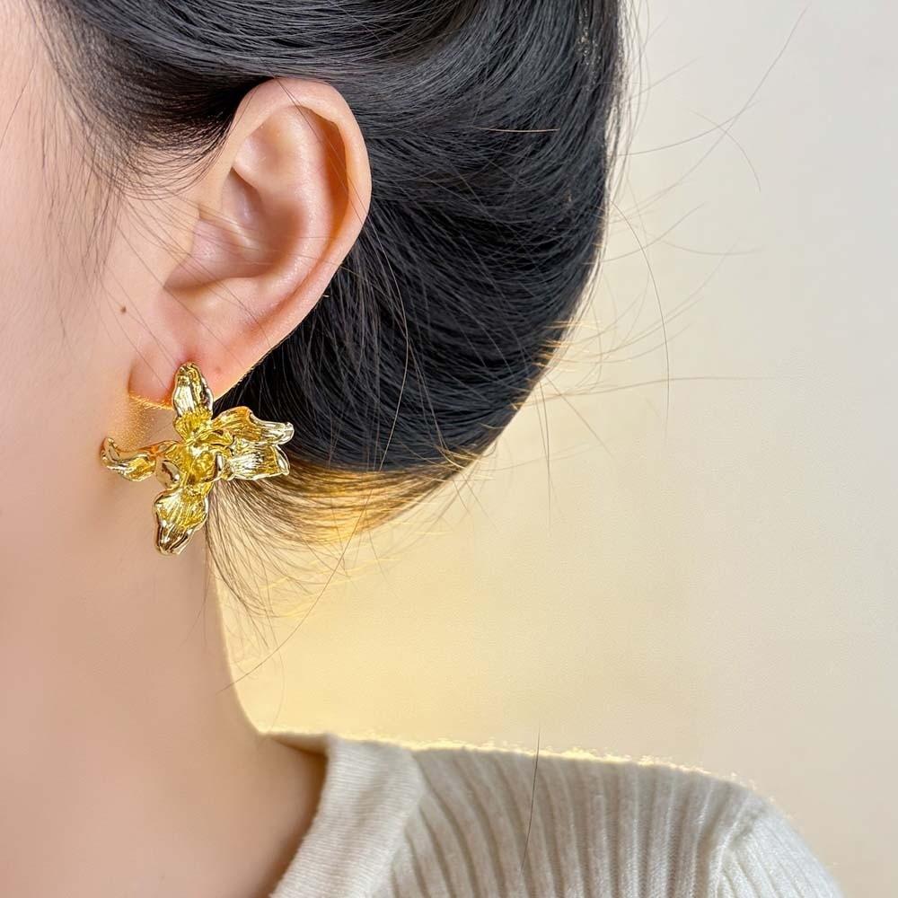 1 Pair Luxury Golden and Silver Earrings Temperament Metal Flower Ear Studs Party