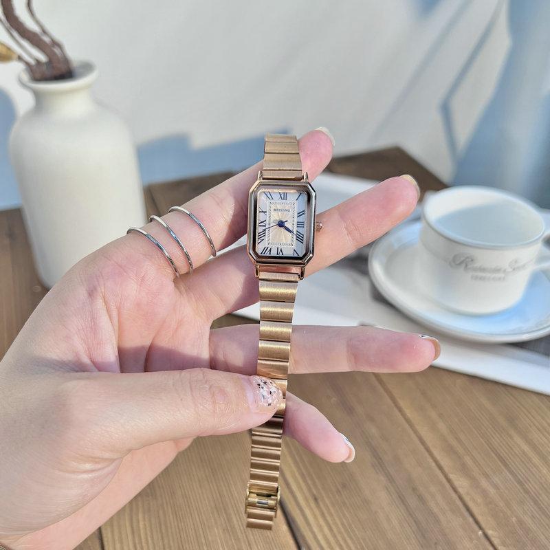 Retro Watch Women'S Niche High-End Style Light Luxury College Student Temperament Belt Women'S Roman Watch