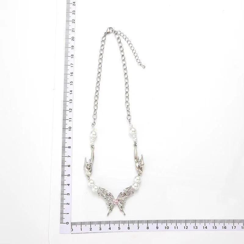 New Butterfly Wings Pearl Necklaces Women Personality Simple Temperament Hundred Match Necklace Party Jewelry Gift Necklaces