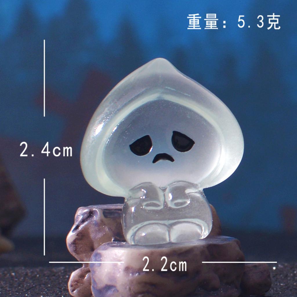 Miniature Ghost Figurine Glow In the Dark Small Garden Ornament Car Dashboard Decoration Accessory Resin Sculpture